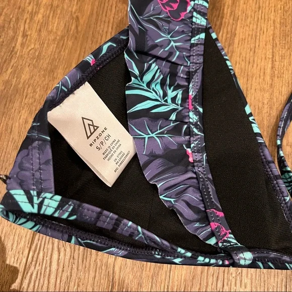 Brand New Two Piece Ripzone Bikini - Picture 5 of 6